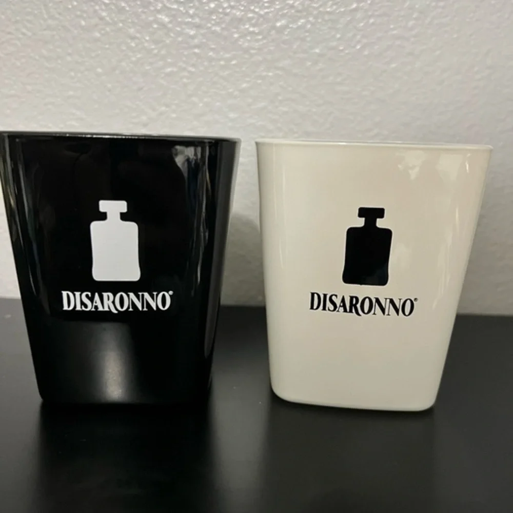 Black and White Drinkware glass Set